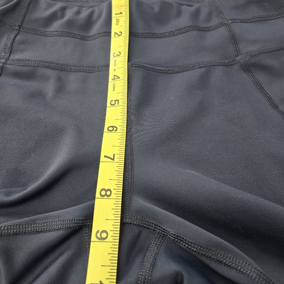 Athleta Aura‎ Sonar Navy Blue Mesh Panel Crop Capri Leggings Womens Size Medium - Picture 13 of 15
